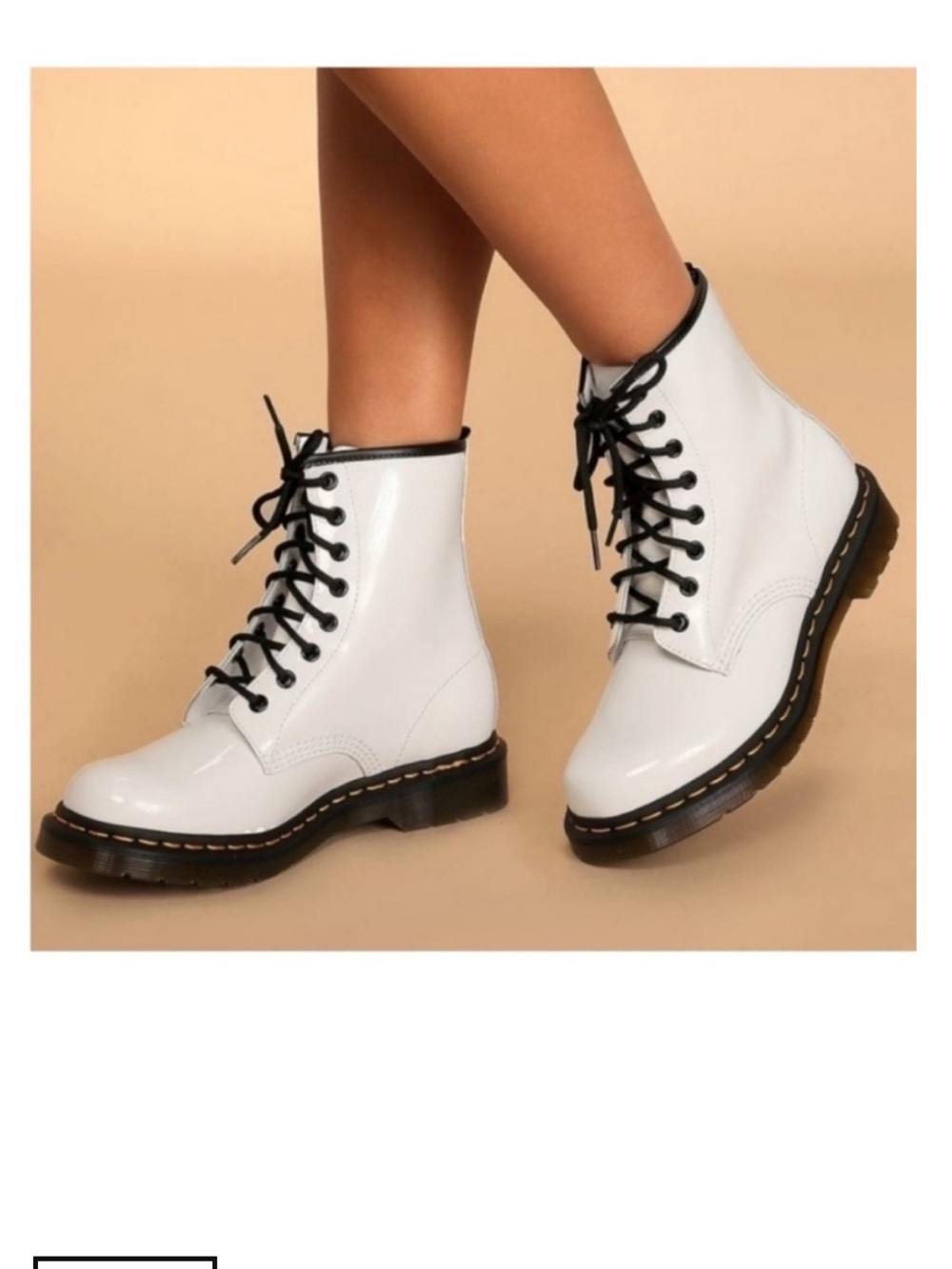 Dr. Martens 1460 WOMEN'S PATENT LEATHER LACE UP BOOTS